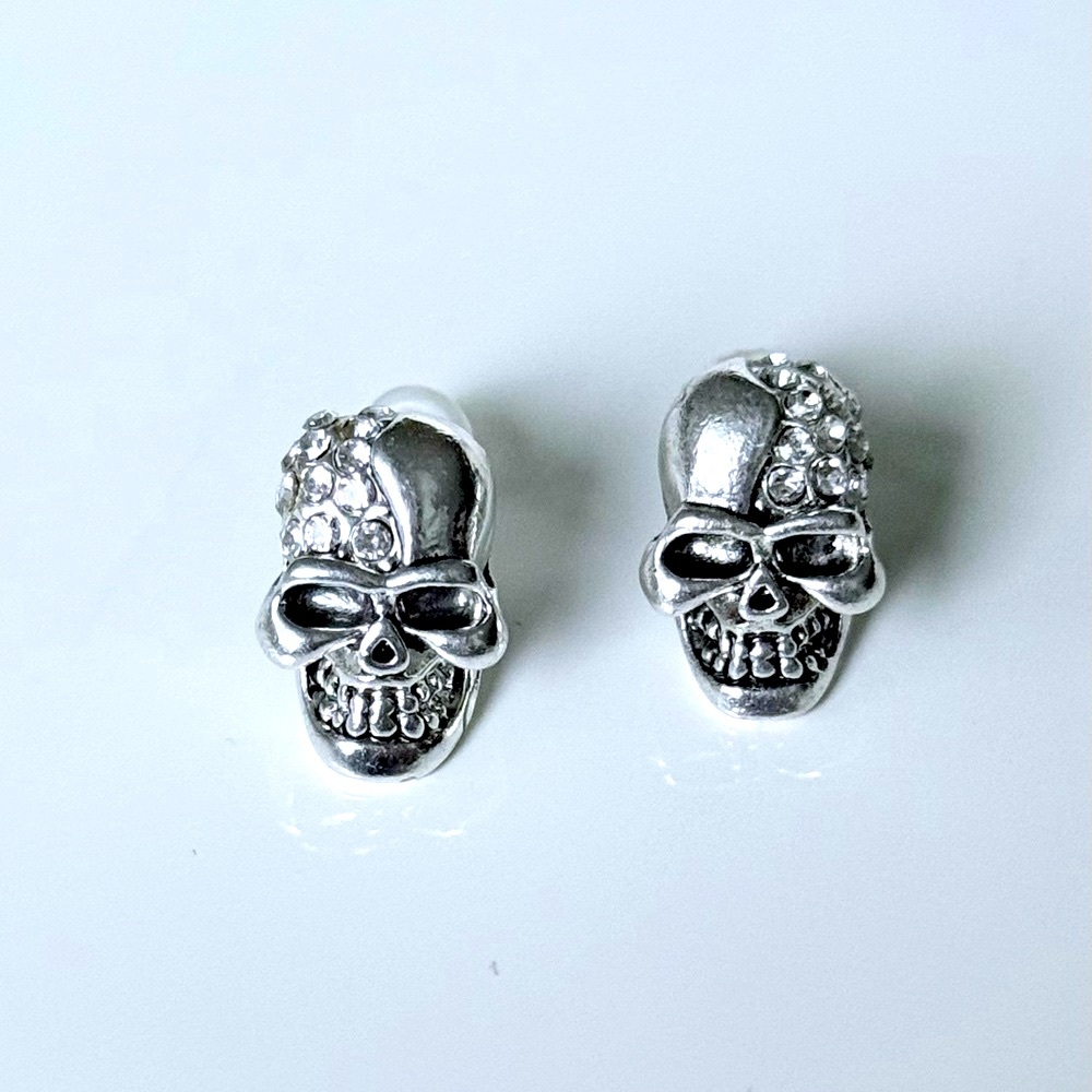 Silver studded Skull